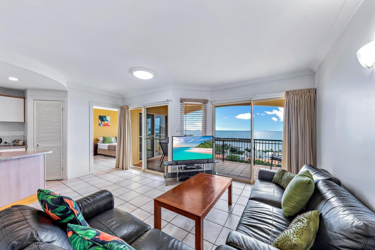 Apartamento Magnificence At Airlie Airlie Beach Exterior foto