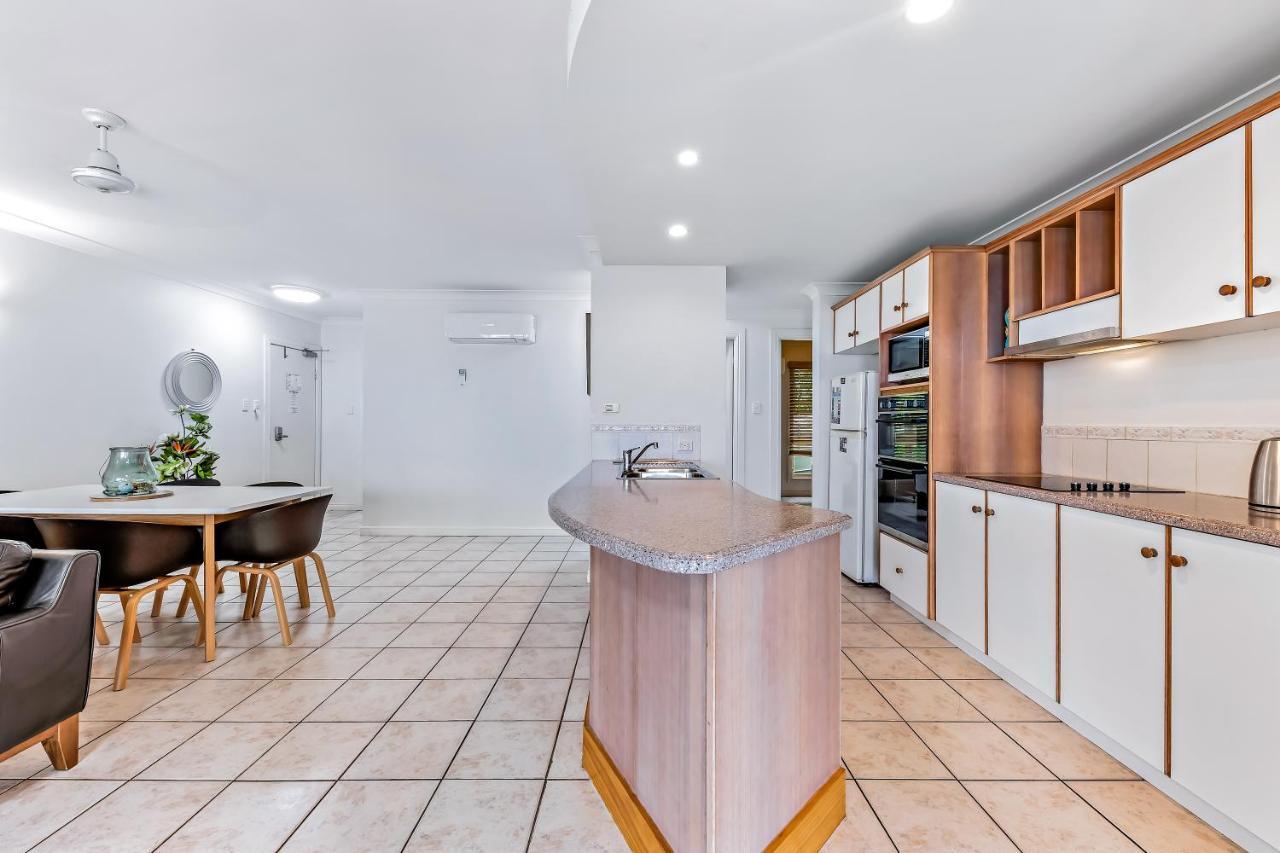 Apartamento Magnificence At Airlie Airlie Beach Exterior foto