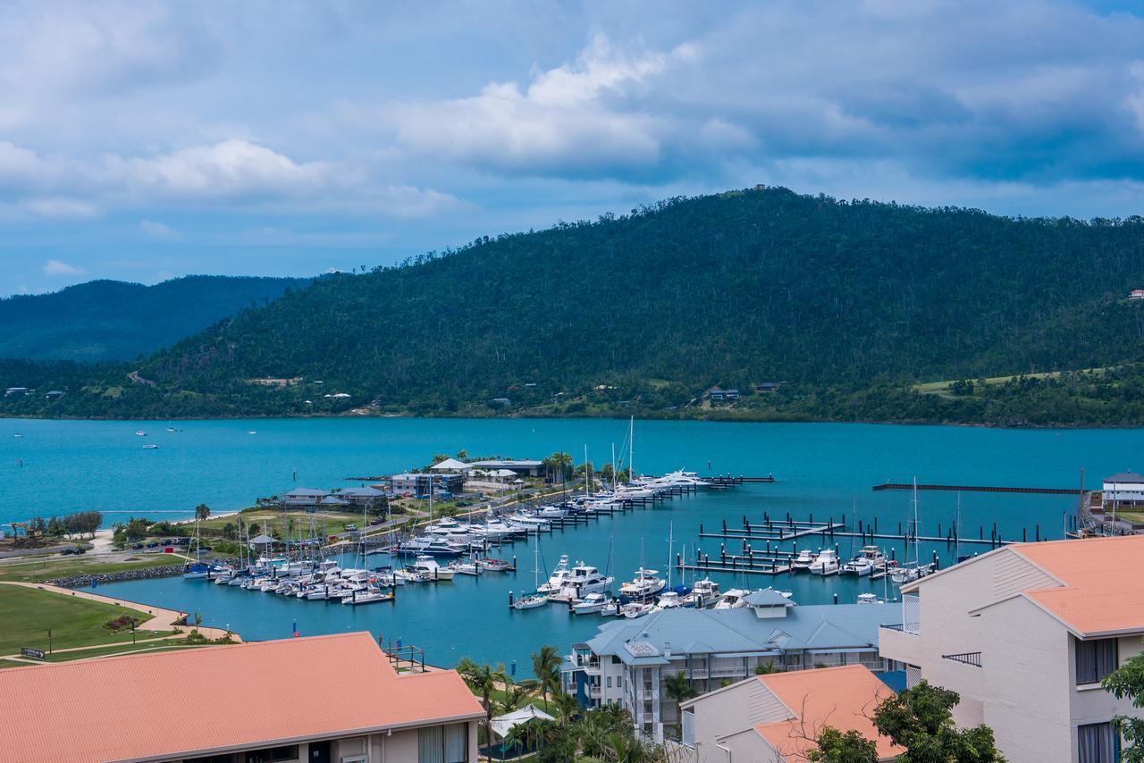 Apartamento Magnificence At Airlie Airlie Beach Exterior foto