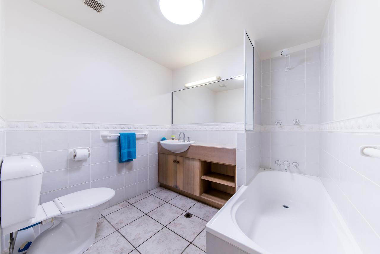 Apartamento Magnificence At Airlie Airlie Beach Exterior foto